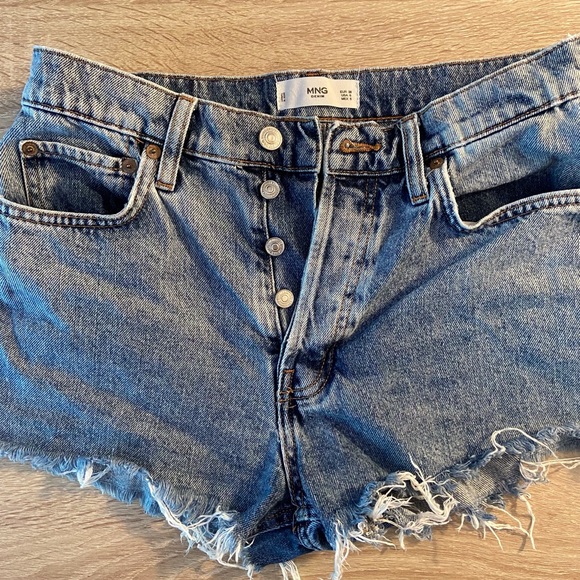 MANGO Denim Shorts - Picture 1 of 3